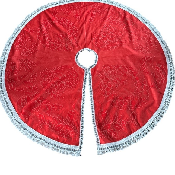 Vintage Red Christmas Tree Skirt with White lace ruffled Fringe - Picture 1 of 5